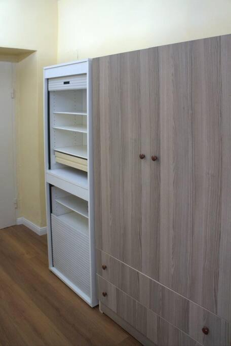 Alle'S M Shyri Studio Apartment Tirana Buitenkant foto